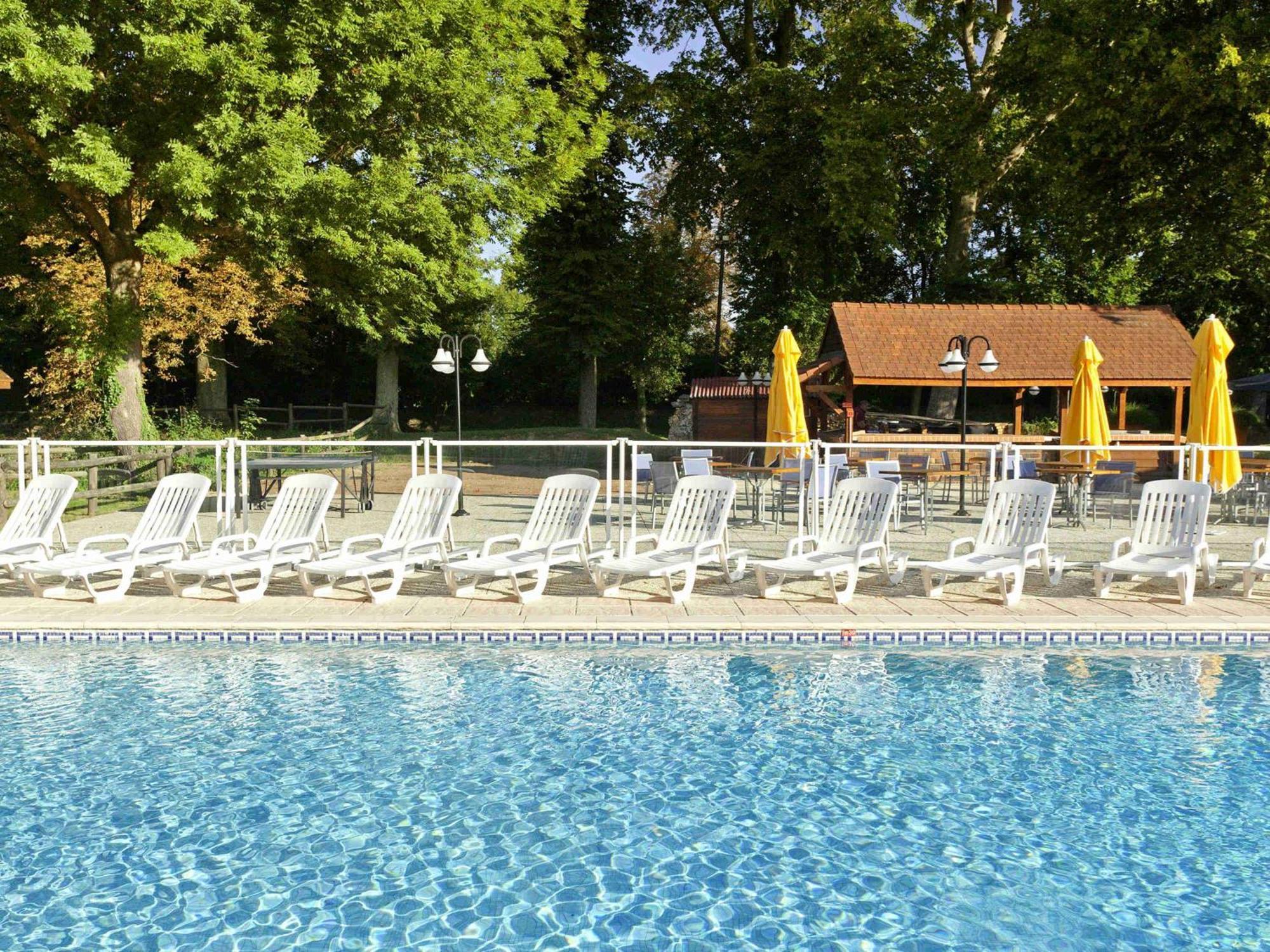 Novotel Saclay Exterior photo
